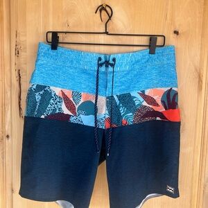 Billabong Men's Blue and Red Patterned Board Shorts